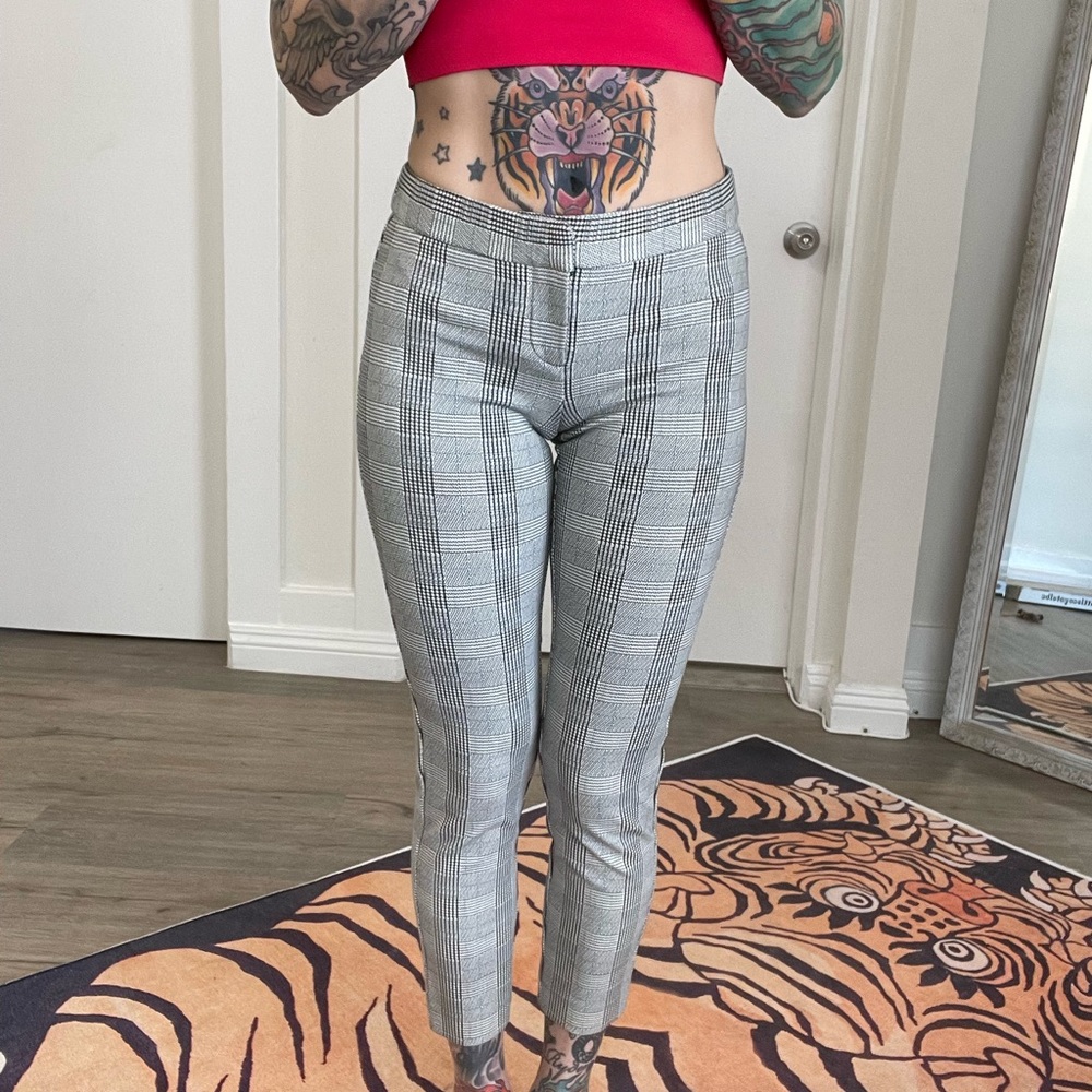 Plaid Point Crop Pants | Size: 0 | Amanda + Chelsea |
